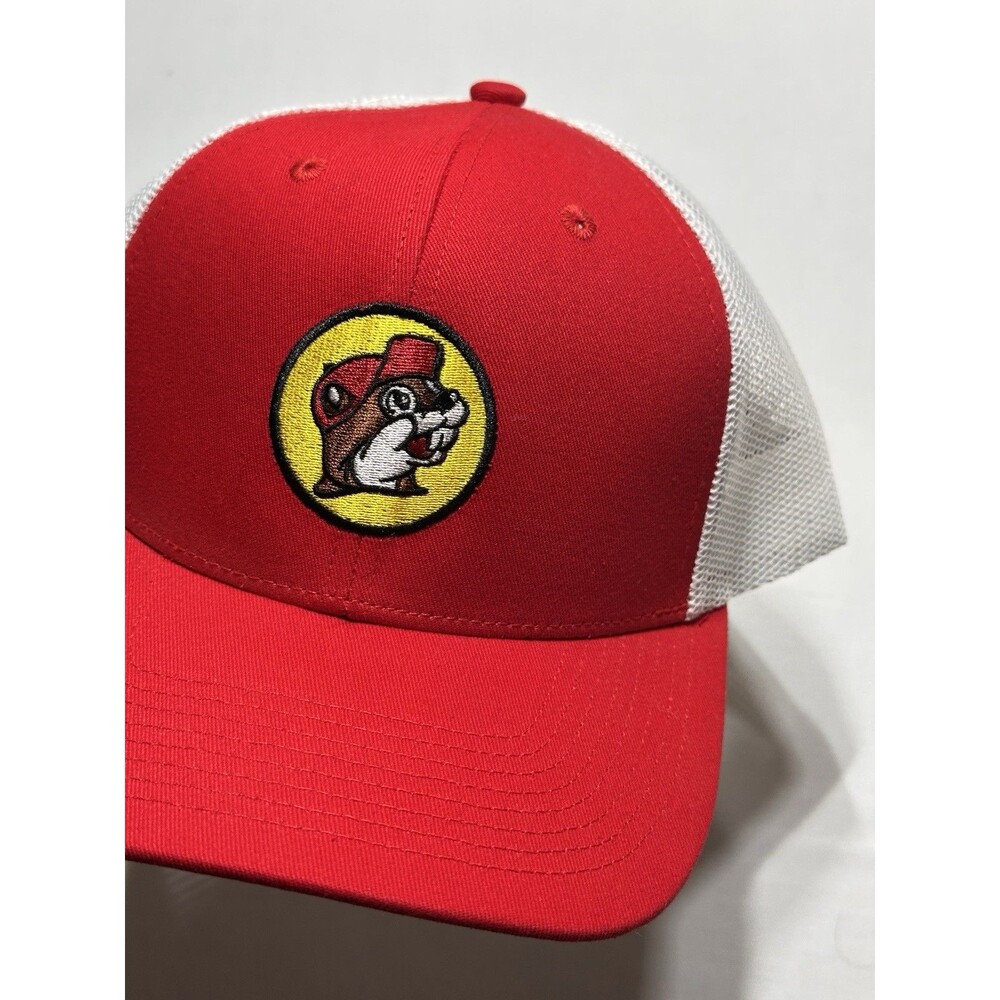 Buc-ees Mesh Snapback Adjustable Truckers Hat Cap Red White Bucees Beaver Logo